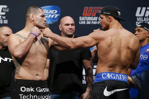 UFC 166: Cain Velasquez brutalizes Junior dos Santos again, .